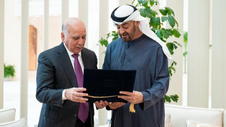 حسين يُسلّم ابن زايد دعوة لحضور قمة بغداد والأخير يحسم مشاركته