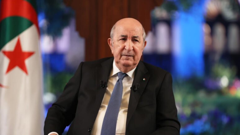 "لا تذهب للعراق".. جزائريون يحثون رئيسهم على الاتعاظ من تجربة "بومدين"